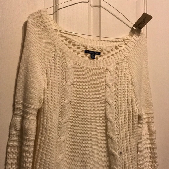 American Eagle Women’s XS White Knit Sweater (NWT) - Picture 3 of 5